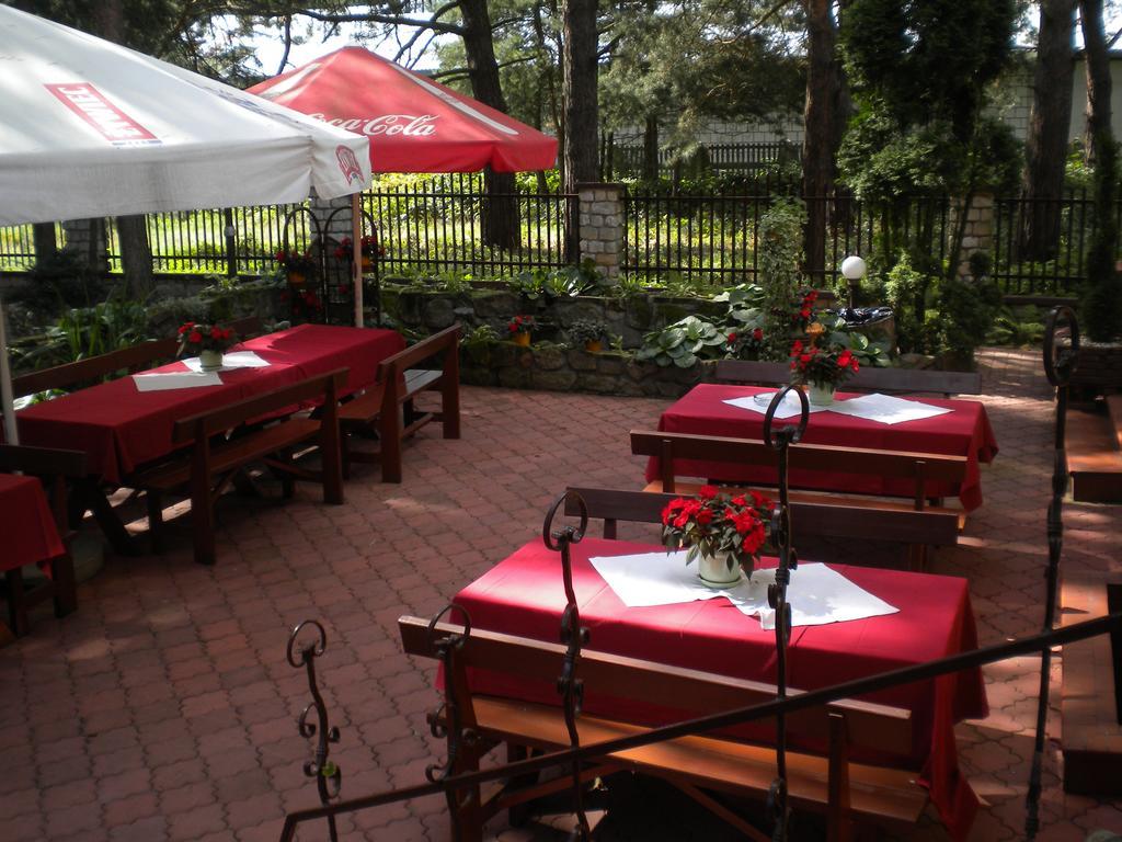 Fantazja - Restauracja I Noclegi Radom Extérieur photo