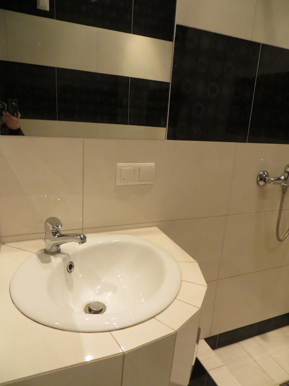Fantazja - Restauracja I Noclegi Radom Chambre photo